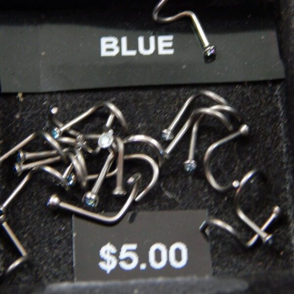 20 Gauge Nose Screws - Image 12